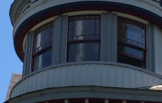 PPJ11 - Oak Park Curved Window